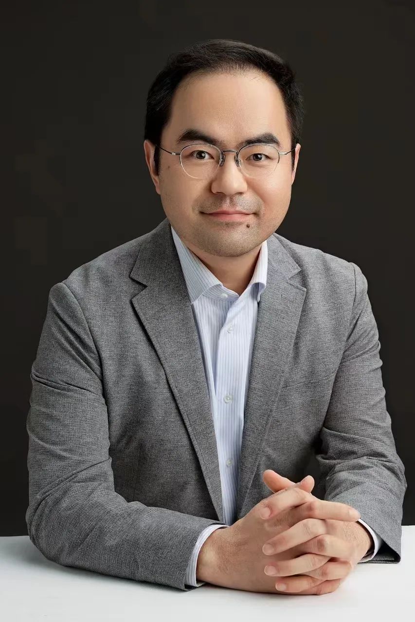 以真誠和專(zhuān)業(yè)探索知識產(chǎn)權法律服務(wù)之旅——專(zhuān)訪(fǎng)上海隆天律師事務(wù)所王小兵